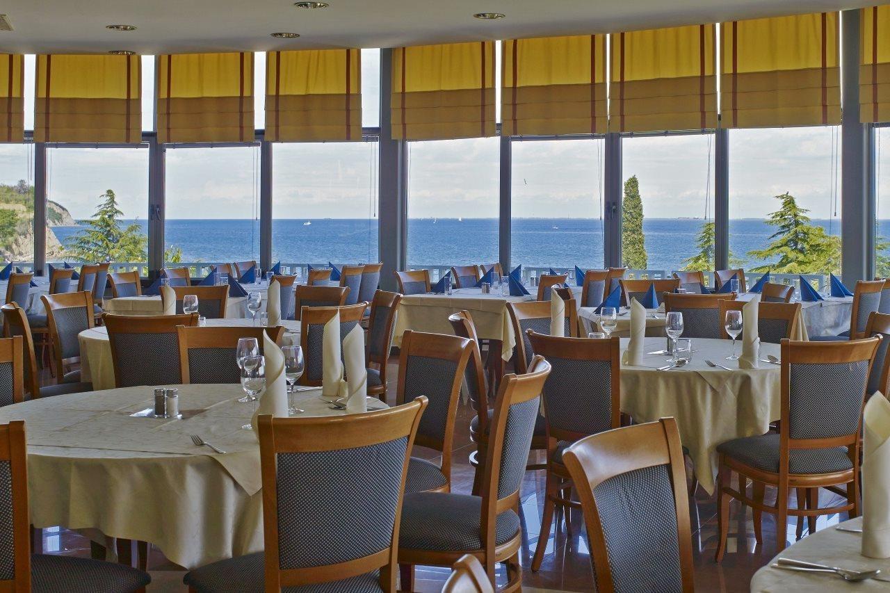 Haliaetum And Mirta Hotel Izola Exterior foto